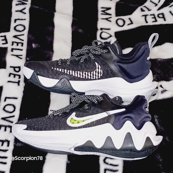 🔥 Last call Nike Giannis "Immortality" Basketball Shoes Size 7 Men/8.5 Women - Picture 8 of 12